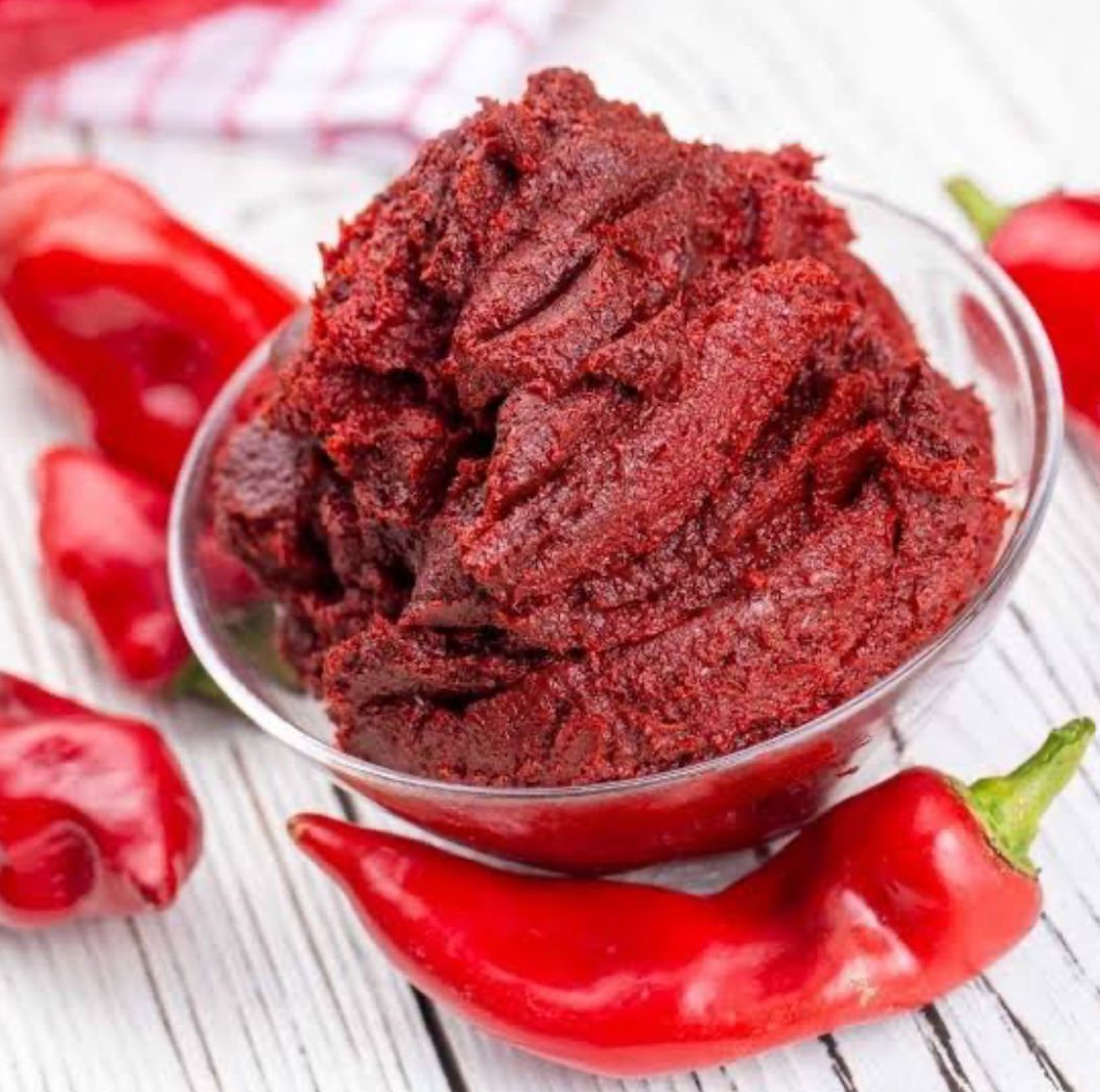 Tatlı Biber Salçası
